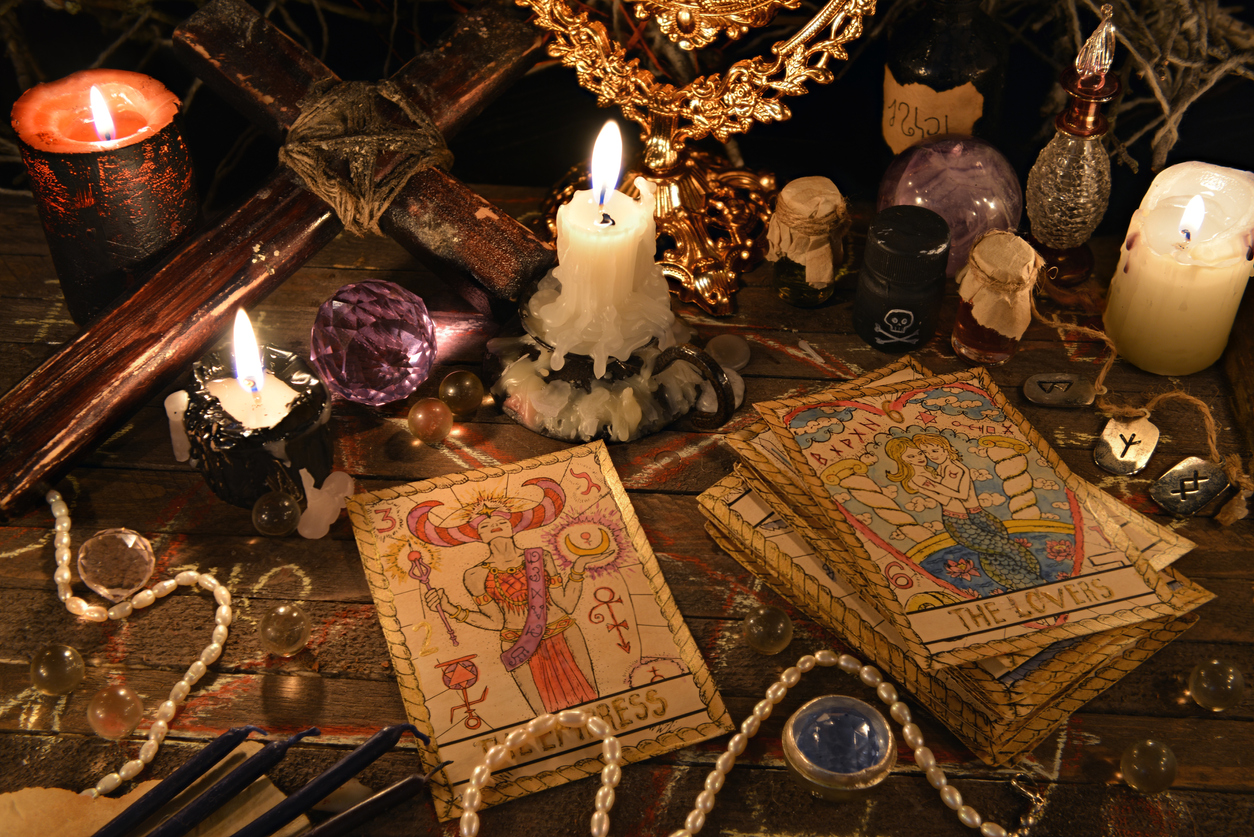 What is a Love Spell, and How Do They Work? - Keen Articles