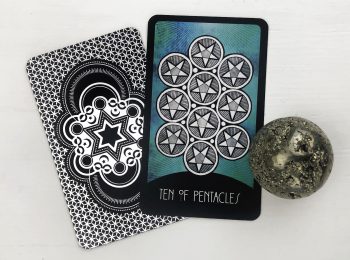 The Ten of Pentacles Tarot Card - Keen Articles